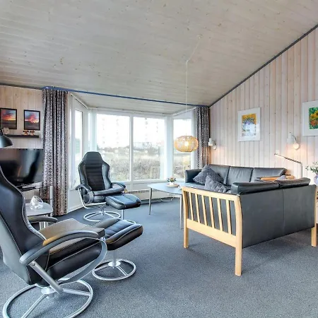 Holiday Elsbeth - 500m From The Sea In Western Jutland By Interhome *